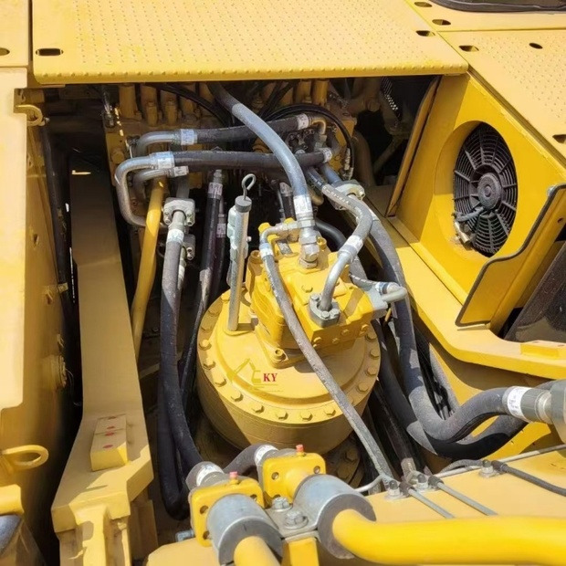 מחפר סורק 2023 Caterpillar 336D: תמונה 10