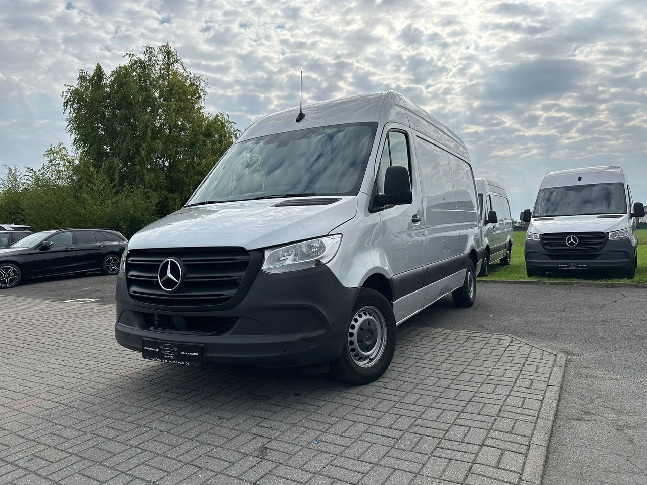 MERCEDES-BENZ Sprinter - כלי רכב מסחרי עם לוח: תמונה 1 MERCEDES-BENZ Sprinter - כלי רכב מסחרי עם לוח: תמונה 1