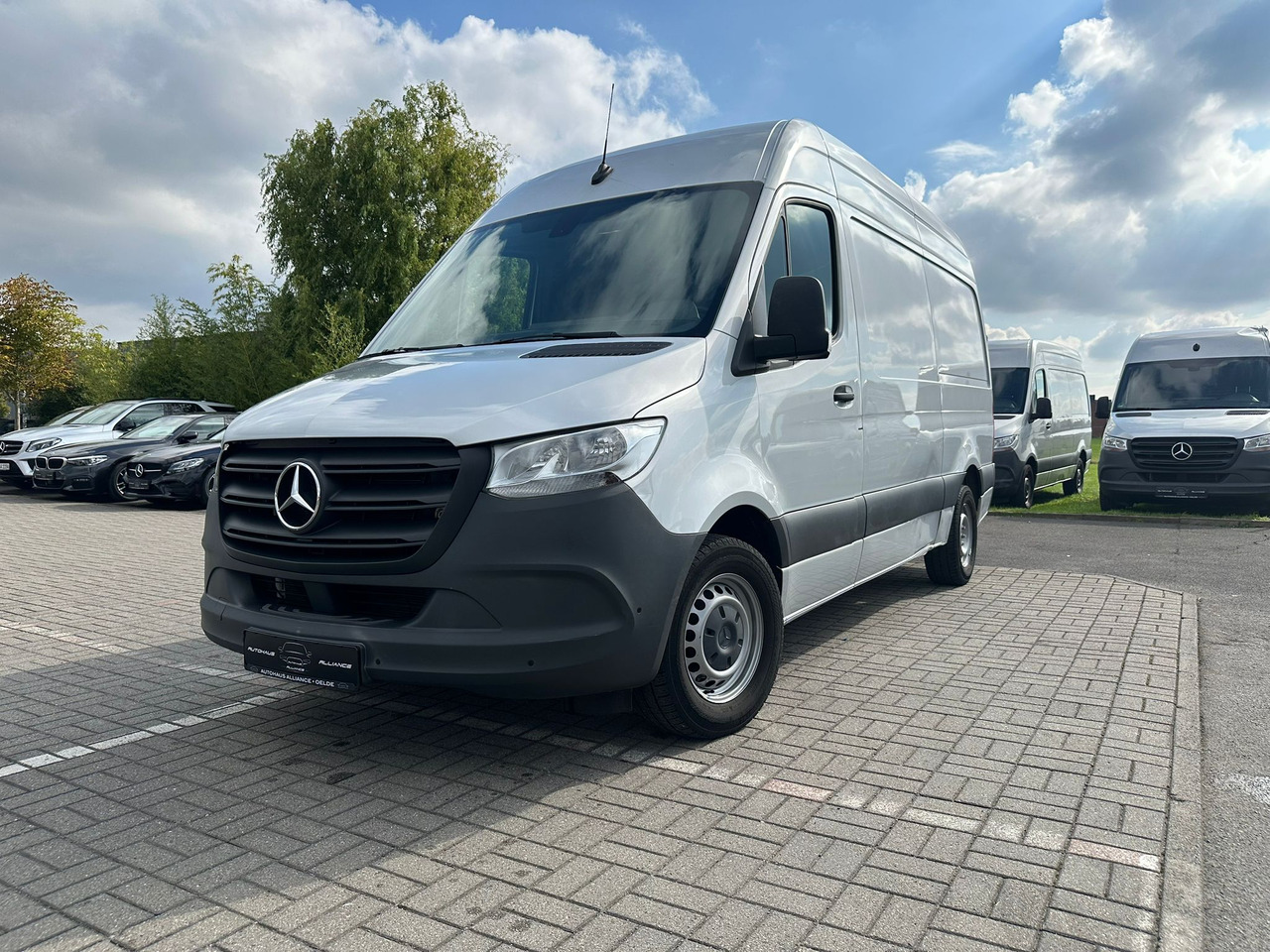 MERCEDES-BENZ Sprinter - כלי רכב מסחרי עם לוח: תמונה 1 MERCEDES-BENZ Sprinter - כלי רכב מסחרי עם לוח: תמונה 1