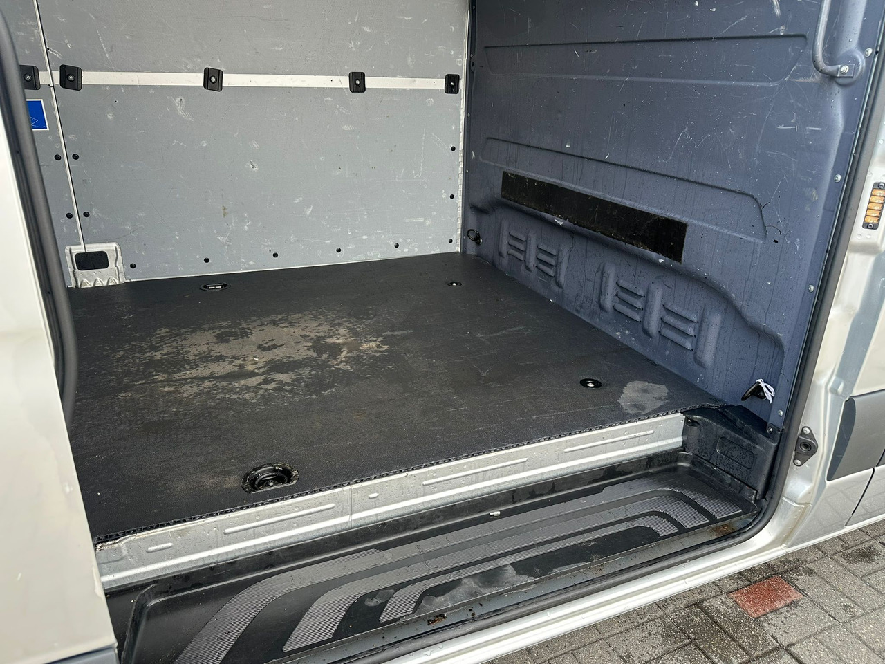 כלי רכב מסחרי עם לוח MERCEDES-BENZ Sprinter: תמונה 13