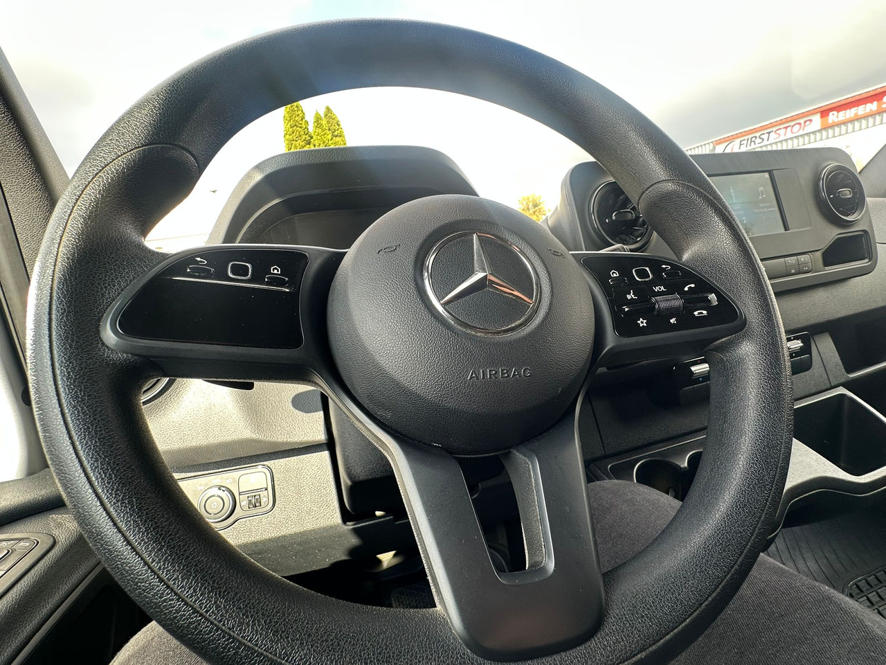 כלי רכב מסחרי עם לוח MERCEDES-BENZ Sprinter: תמונה 19