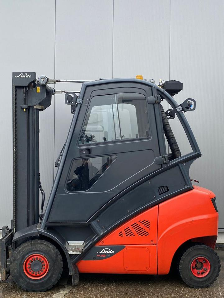 Linde Linde H 35 T - 6.012 h - Seitenschieber - - מלגזת LPG: תמונה 1 Linde Linde H 35 T - 6.012 h - Seitenschieber - - מלגזת LPG: תמונה 1
