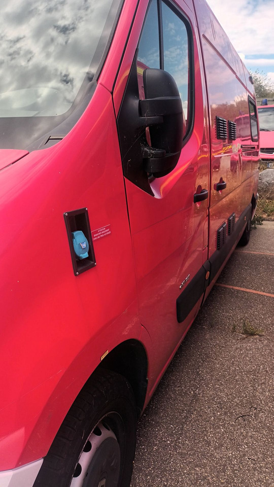 A vendre en l'état RENAULT MASTER 2015. - אמבולנס: תמונה 3 A vendre en l'état RENAULT MASTER 2015. - אמבולנס: תמונה 3