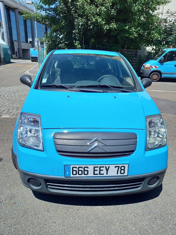 CITROEN C2 - Voiture berline commerciale essence - 3 portes - סדאן: תמונה 5 CITROEN C2 - Voiture berline commerciale essence - 3 portes - סדאן: תמונה 5