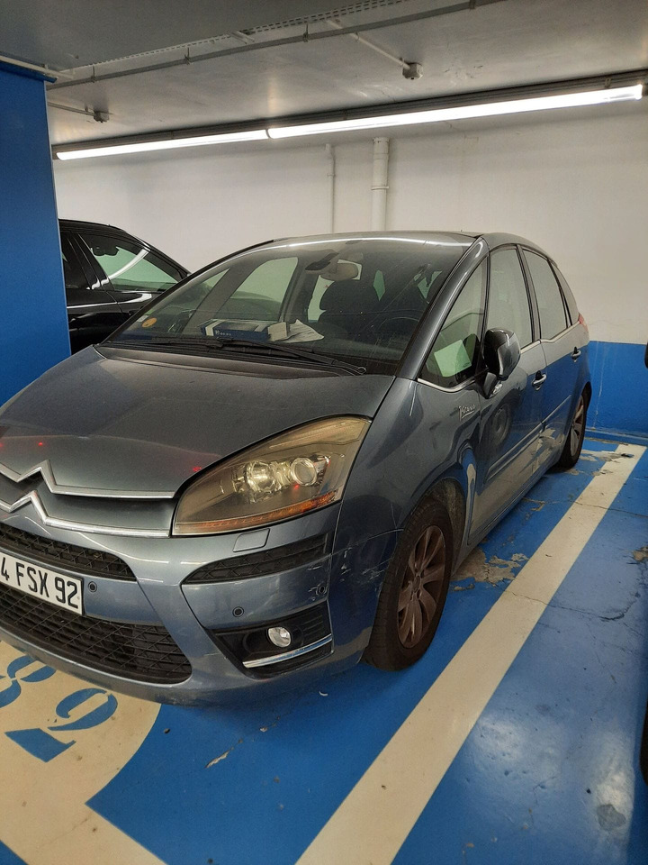 CITROEN C4 - 2008 - 1 ER MAIN - BOITE AUTO NEUVE - BATTERIE A CHANGE ET SUSPENSION A REVOIR - מכונית: תמונה 1 CITROEN C4 - 2008 - 1 ER MAIN - BOITE AUTO NEUVE - BATTERIE A CHANGE ET SUSPENSION A REVOIR - מכונית: תמונה 1