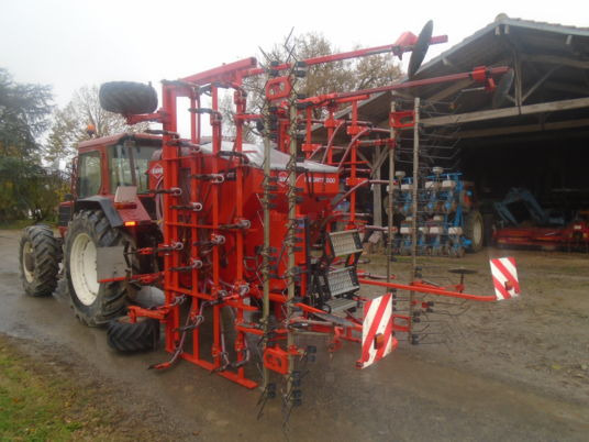 Kuhn MEGANT 600 - מקדחת זרעים: תמונה 4 Kuhn MEGANT 600 - מקדחת זרעים: תמונה 4