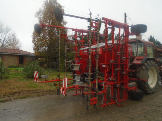 Kuhn MEGANT 600 - מקדחת זרעים: תמונה 2 Kuhn MEGANT 600 - מקדחת זרעים: תמונה 2