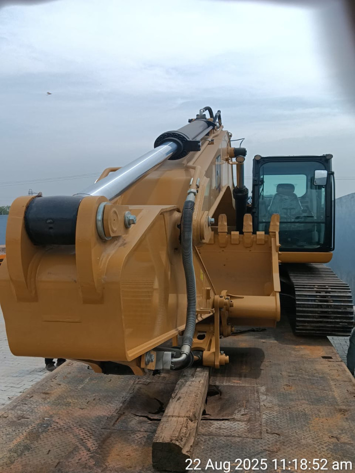 CATERPILLAR 323D3 - מחפר: תמונה 1 CATERPILLAR 323D3 - מחפר: תמונה 1