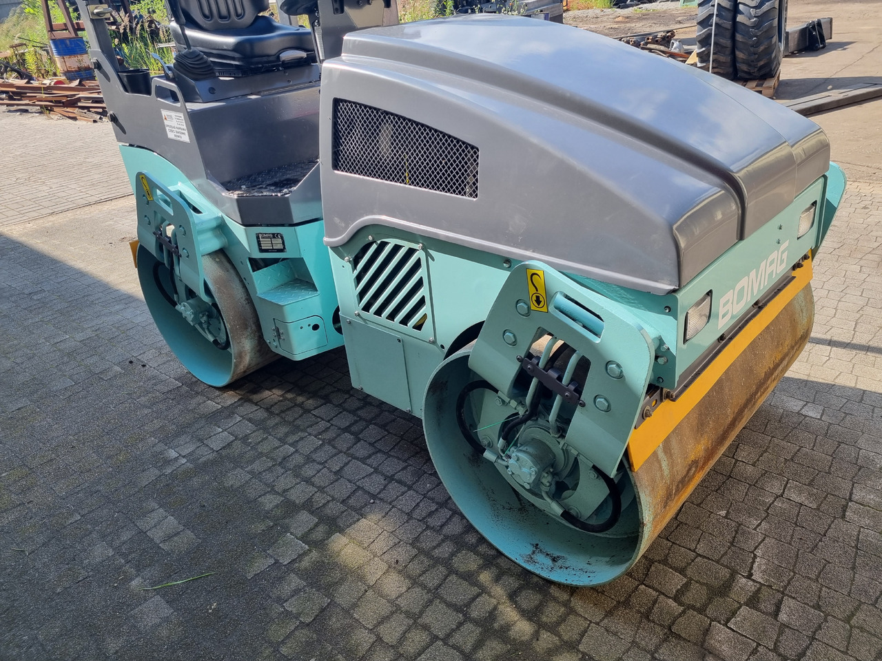 BOMAG BW 120 AD-4 - רולר כביש: תמונה 4 BOMAG BW 120 AD-4 - רולר כביש: תמונה 4
