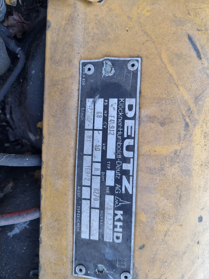 DEUTZ F4L912 - מנוע עבור מכונת בנייה: תמונה 5 DEUTZ F4L912 - מנוע עבור מכונת בנייה: תמונה 5
