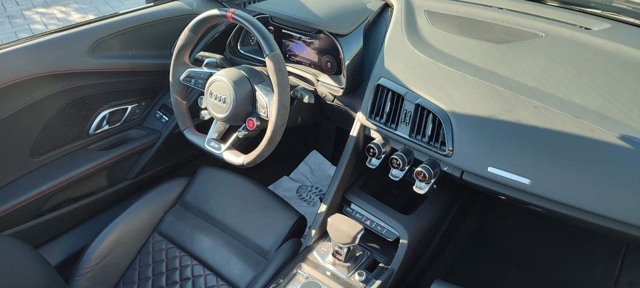 מכונית Audi R8 Spyder 5.2 FSI RWD performance: תמונה 10
