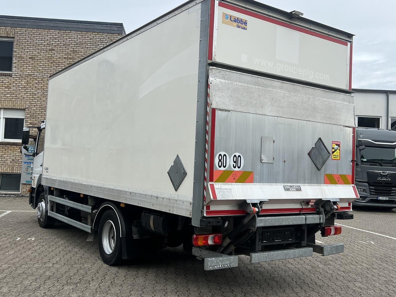 MERCEDES-BENZ Atego 1218 L Classic-Vermietung möglich-ADR-LBW - משאית תיבה: תמונה 5 MERCEDES-BENZ Atego 1218 L Classic-Vermietung möglich-ADR-LBW - משאית תיבה: תמונה 5