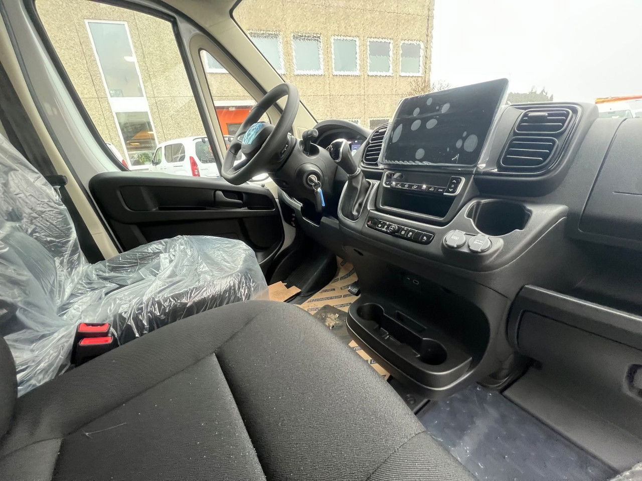 חָדָשׁ יחידת טרקטור מיני ארקטית, כלי רכב מסחרי קומבי Opel Movano Fahrgestell DoKa PS 180 35 L4 Heavy DSK: תמונה 17