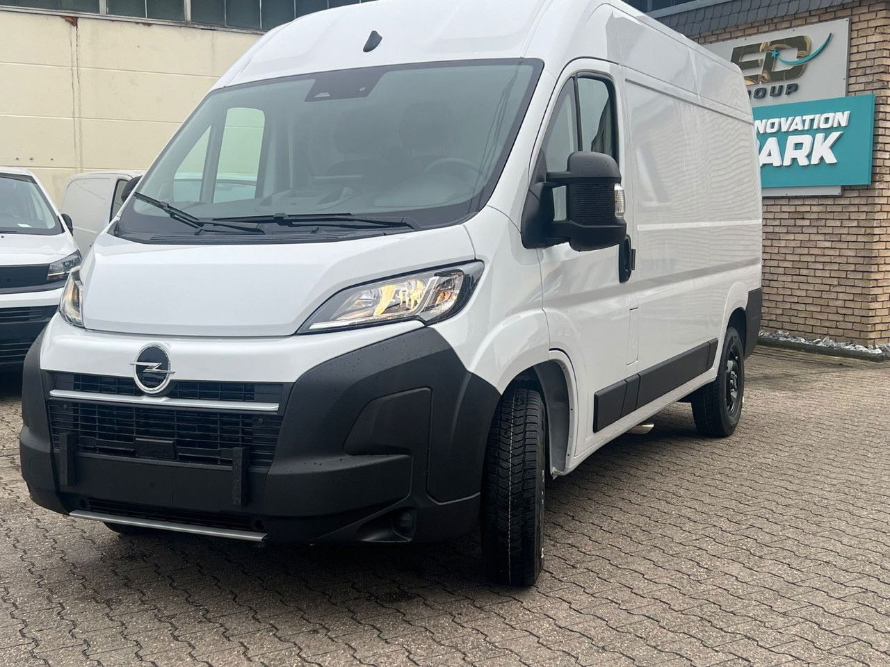 Opel Movano L2H2 140 Kasten Rückfahrkam Allwetter+ - כלי רכב מסחרי עם לוח: תמונה 1 Opel Movano L2H2 140 Kasten Rückfahrkam Allwetter+ - כלי רכב מסחרי עם לוח: תמונה 1