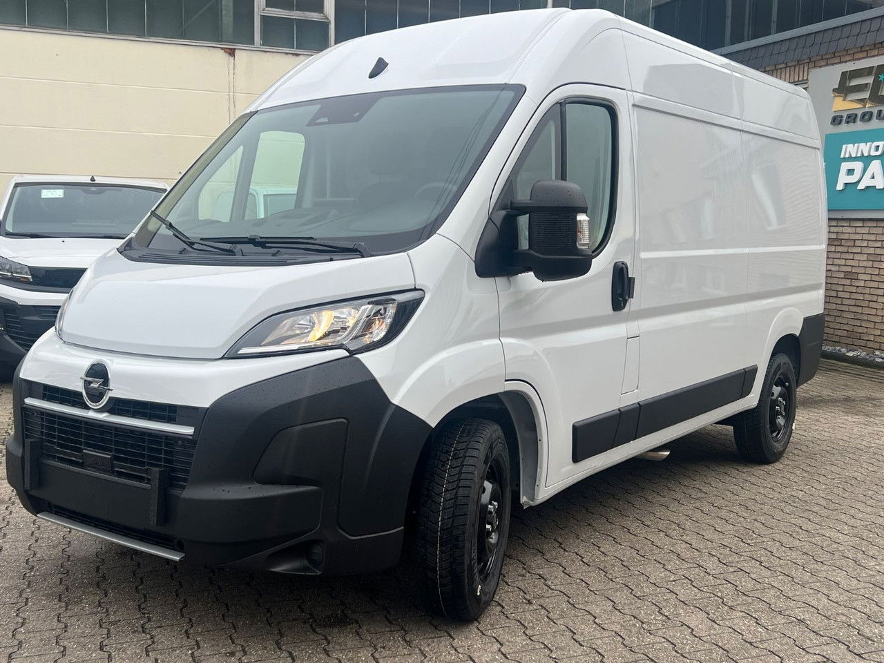 Opel Movano L2H2 140 Kasten Rückfahrkam Allwetter+ - כלי רכב מסחרי עם לוח: תמונה 2 Opel Movano L2H2 140 Kasten Rückfahrkam Allwetter+ - כלי רכב מסחרי עם לוח: תמונה 2