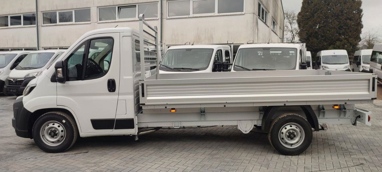 Opel Movano Pritsche Automatik 180PS - כלי רכב מסחרי במיטה שטוחה: תמונה 4 Opel Movano Pritsche Automatik 180PS - כלי רכב מסחרי במיטה שטוחה: תמונה 4