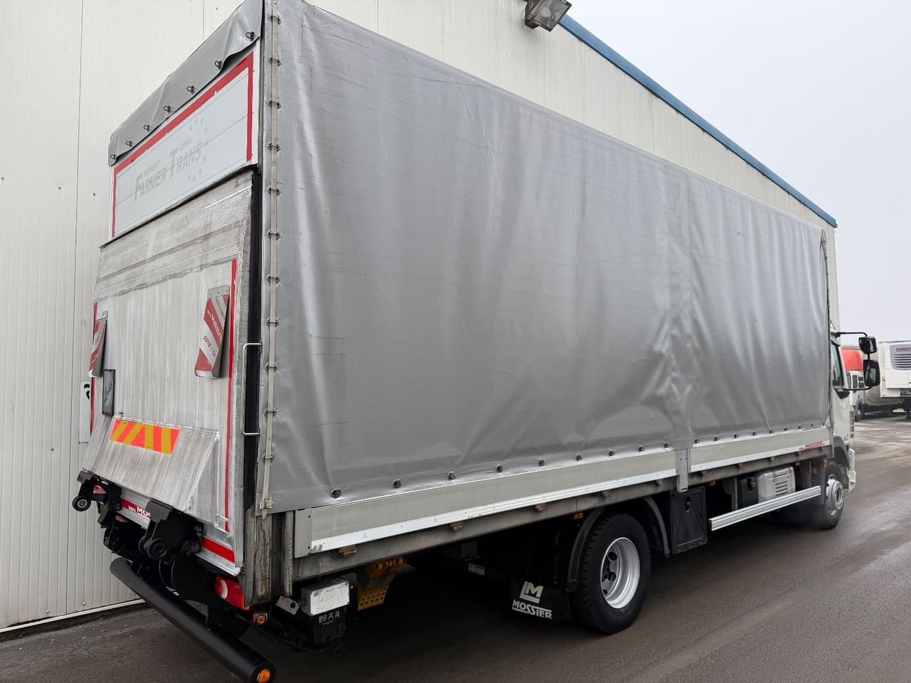 DAF LF 260 2T LBW TÜV neu - משאית וילונות צד: תמונה 4 DAF LF 260 2T LBW TÜV neu - משאית וילונות צד: תמונה 4