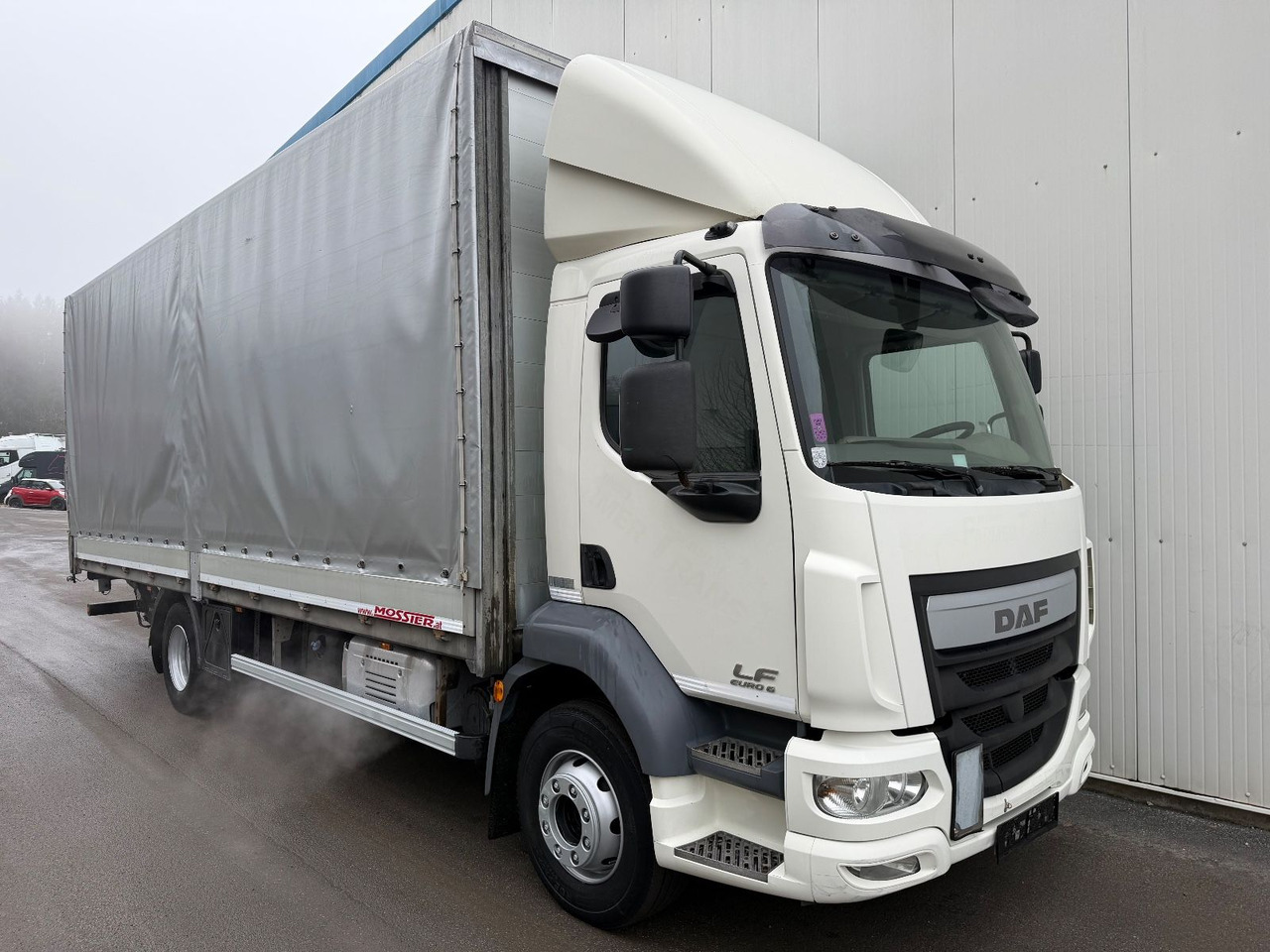 DAF LF 260 2T LBW TÜV neu - משאית וילונות צד: תמונה 2 DAF LF 260 2T LBW TÜV neu - משאית וילונות צד: תמונה 2