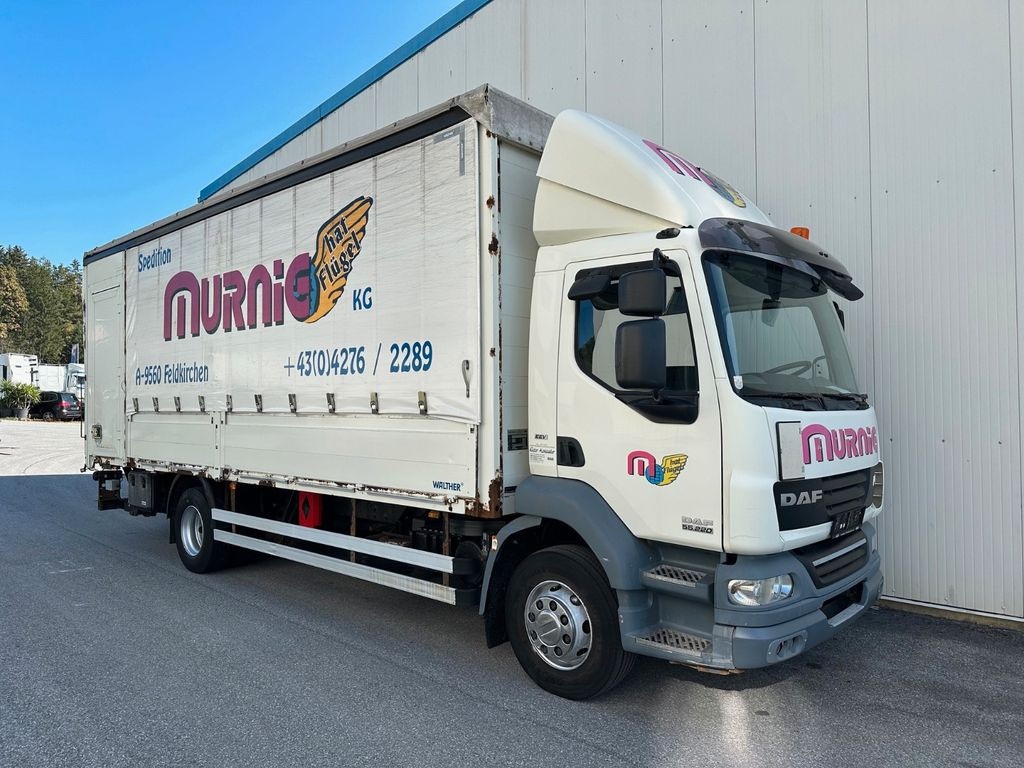 DAF LF 55-220 EEV Edscha LBW - משאית וילונות צד: תמונה 1 DAF LF 55-220 EEV Edscha LBW - משאית וילונות צד: תמונה 1