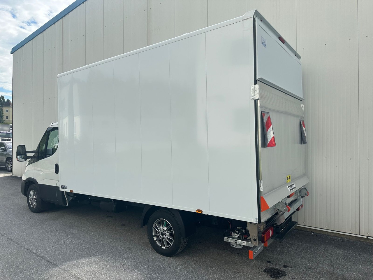 Iveco Daily 35S14 8g HiMatic LBW Mod 2025 - כלי רכב מסחרי עם תיבה: תמונה 3 Iveco Daily 35S14 8g HiMatic LBW Mod 2025 - כלי רכב מסחרי עם תיבה: תמונה 3