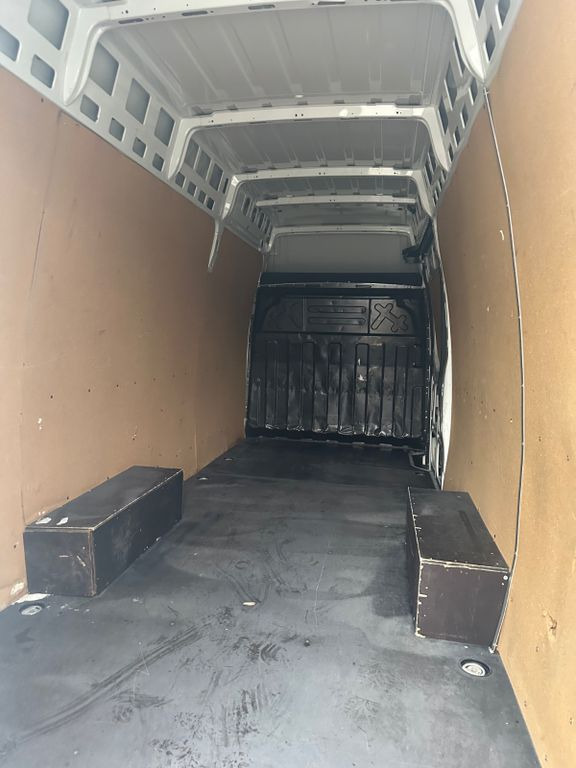 Iveco Daily 35S14 HiMatic L4H3 Maxi Iveco Daily 35S14 HiMatic L4H3 Maxi - כלי רכב מסחרי עם לוח: תמונה 5 Iveco Daily 35S14 HiMatic L4H3 Maxi Iveco Daily 35S14 HiMatic L4H3 Maxi - כלי רכב מסחרי עם לוח: תמונה 5