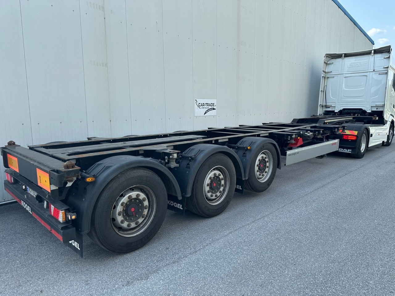 Kögel SN 24 LIFT SAF 2x20 1x30 1x40 6STK - סמיטריילר מוביל מכולות/ החלפת גוף: תמונה 3 Kögel SN 24 LIFT SAF 2x20 1x30 1x40 6STK - סמיטריילר מוביל מכולות/ החלפת גוף: תמונה 3