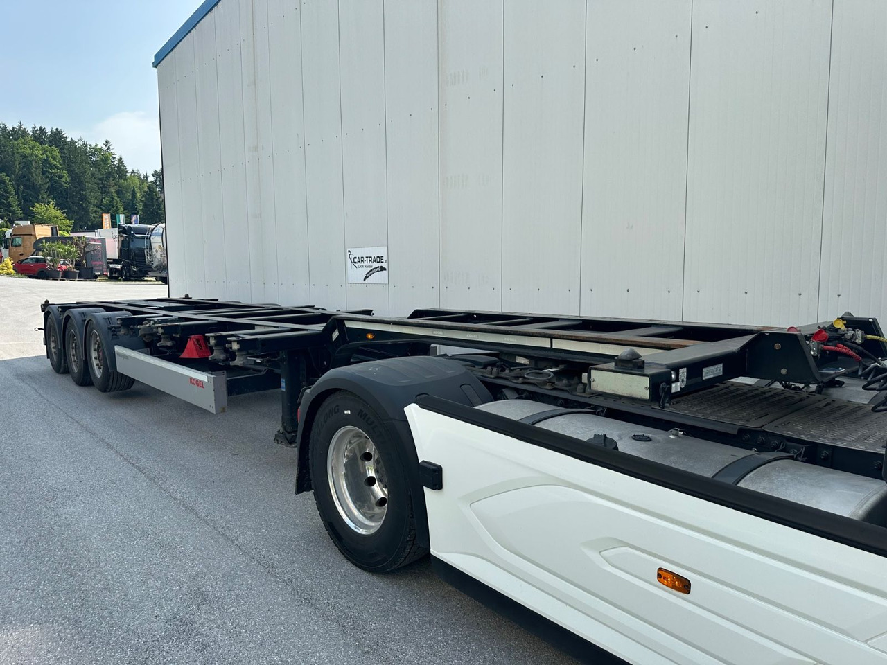 Kögel SN 24 LIFT SAF 2x20 1x30 1x40 6STK - סמיטריילר מוביל מכולות/ החלפת גוף: תמונה 4 Kögel SN 24 LIFT SAF 2x20 1x30 1x40 6STK - סמיטריילר מוביל מכולות/ החלפת גוף: תמונה 4