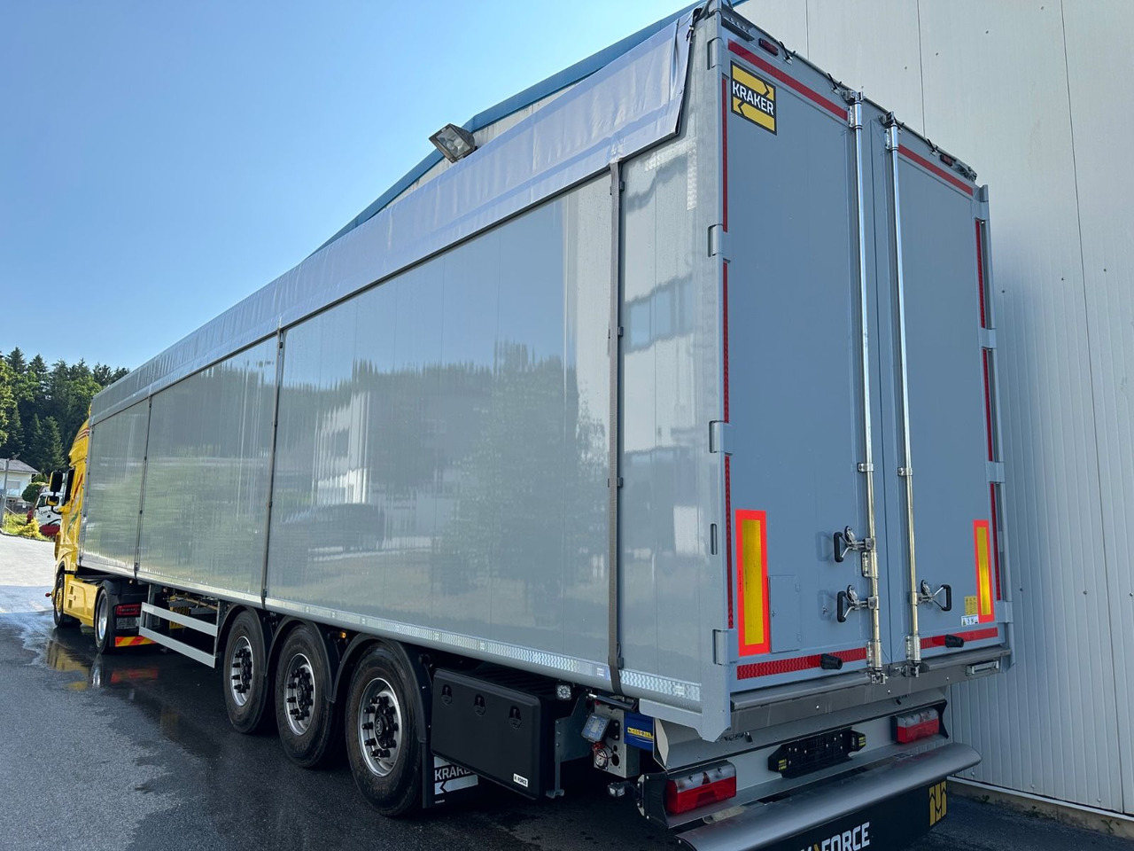 Kraker CF-200ZL Lift 92m³ - סמיטריילר עם רצפת הליכה: תמונה 4 Kraker CF-200ZL Lift 92m³ - סמיטריילר עם רצפת הליכה: תמונה 4