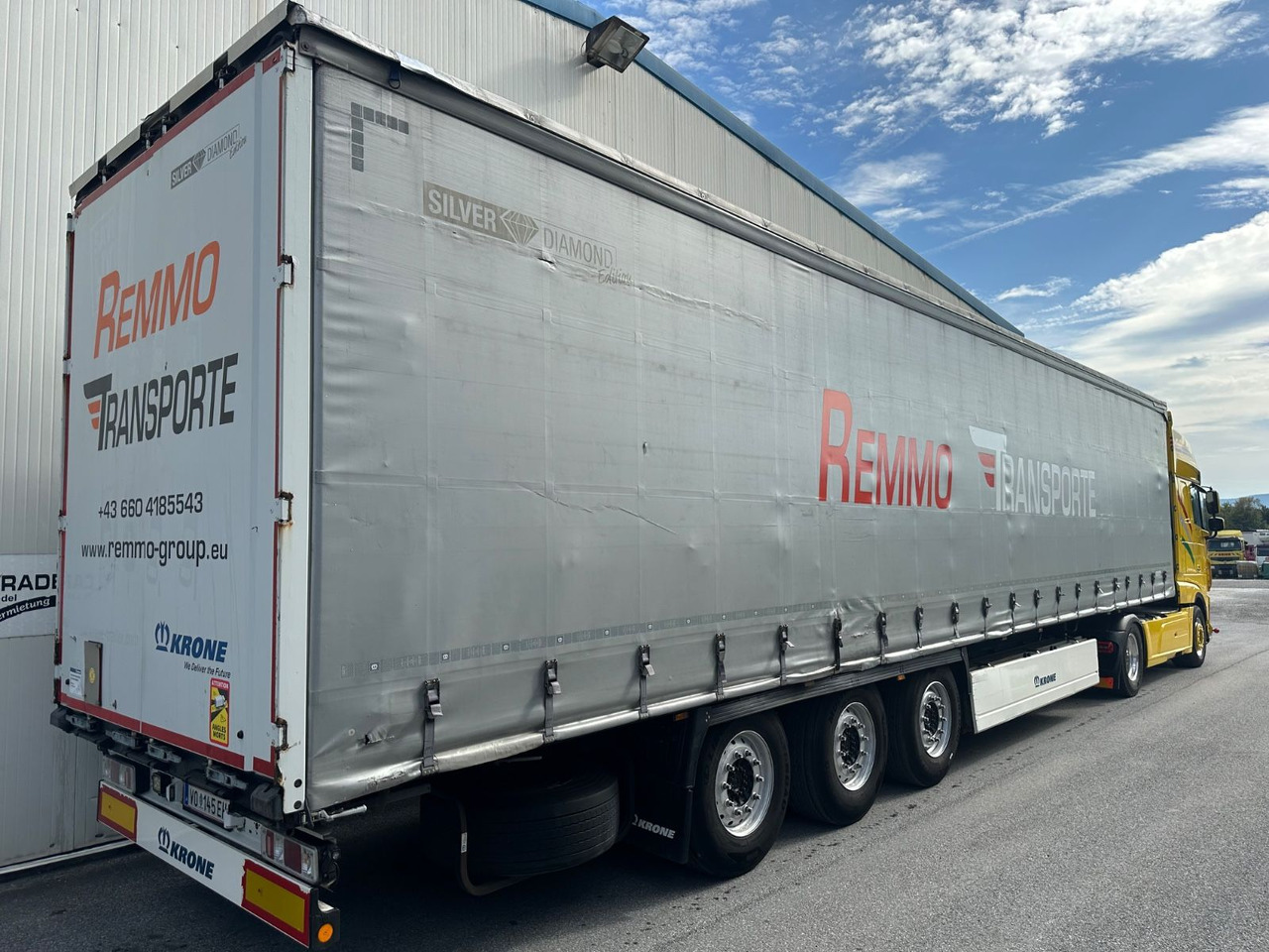 Krone SD 27 Pal-Kasten Lift XL-Cert. Standard - סמיטריילר עם וילונות צד: תמונה 3 Krone SD 27 Pal-Kasten Lift XL-Cert. Standard - סמיטריילר עם וילונות צד: תמונה 3