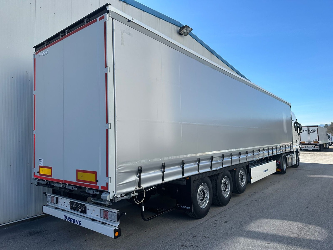 Krone SDP27 Lift/Pal-Kast/Alulatten Krone SDP27 Lift/Pal-Kast/Alulatten 5STK - סמיטריילר עם וילונות צד: תמונה 3 Krone SDP27 Lift/Pal-Kast/Alulatten Krone SDP27 Lift/Pal-Kast/Alulatten 5STK - סמיטריילר עם וילונות צד: תמונה 3