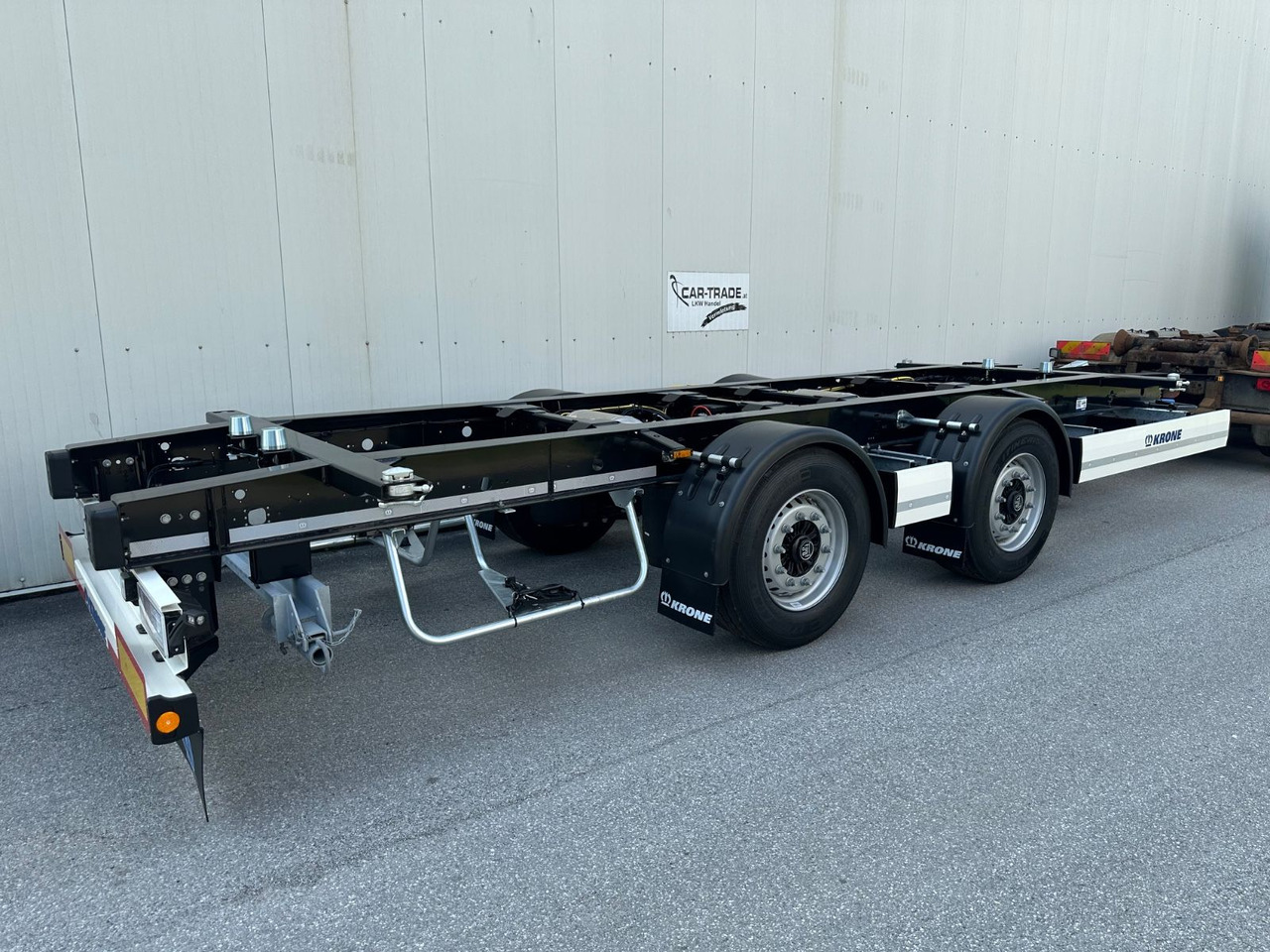 Krone ZZW 18elE10 Tadem BPW Maxi Krone ZZW 18elE10 Tadem BPW Maxi - קרון נגרר מוביל מכולות/ החלפת גוף: תמונה 5 Krone ZZW 18elE10 Tadem BPW Maxi Krone ZZW 18elE10 Tadem BPW Maxi - קרון נגרר מוביל מכולות/ החלפת גוף: תמונה 5