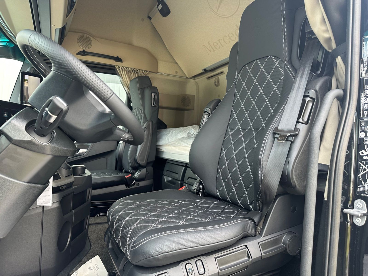 Mercedes-Benz Actros 1863 Final Edition Vollausstattung - יחידת טרקטור: תמונה 5 Mercedes-Benz Actros 1863 Final Edition Vollausstattung - יחידת טרקטור: תמונה 5