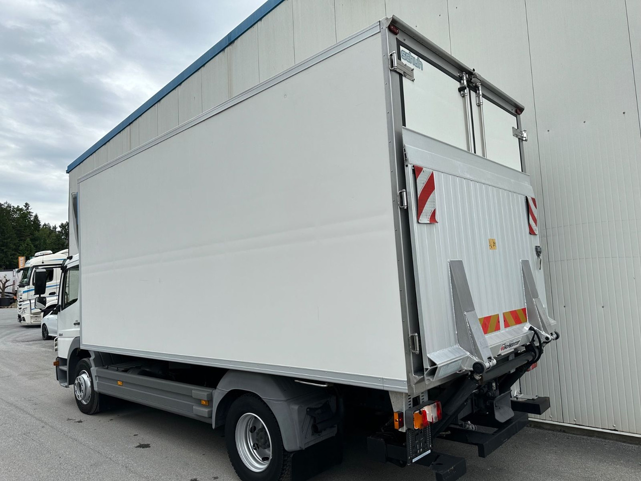 Mercedes-Benz Atego 1224 Automat Klima TK-29C - משאית קירור: תמונה 4 Mercedes-Benz Atego 1224 Automat Klima TK-29C - משאית קירור: תמונה 4