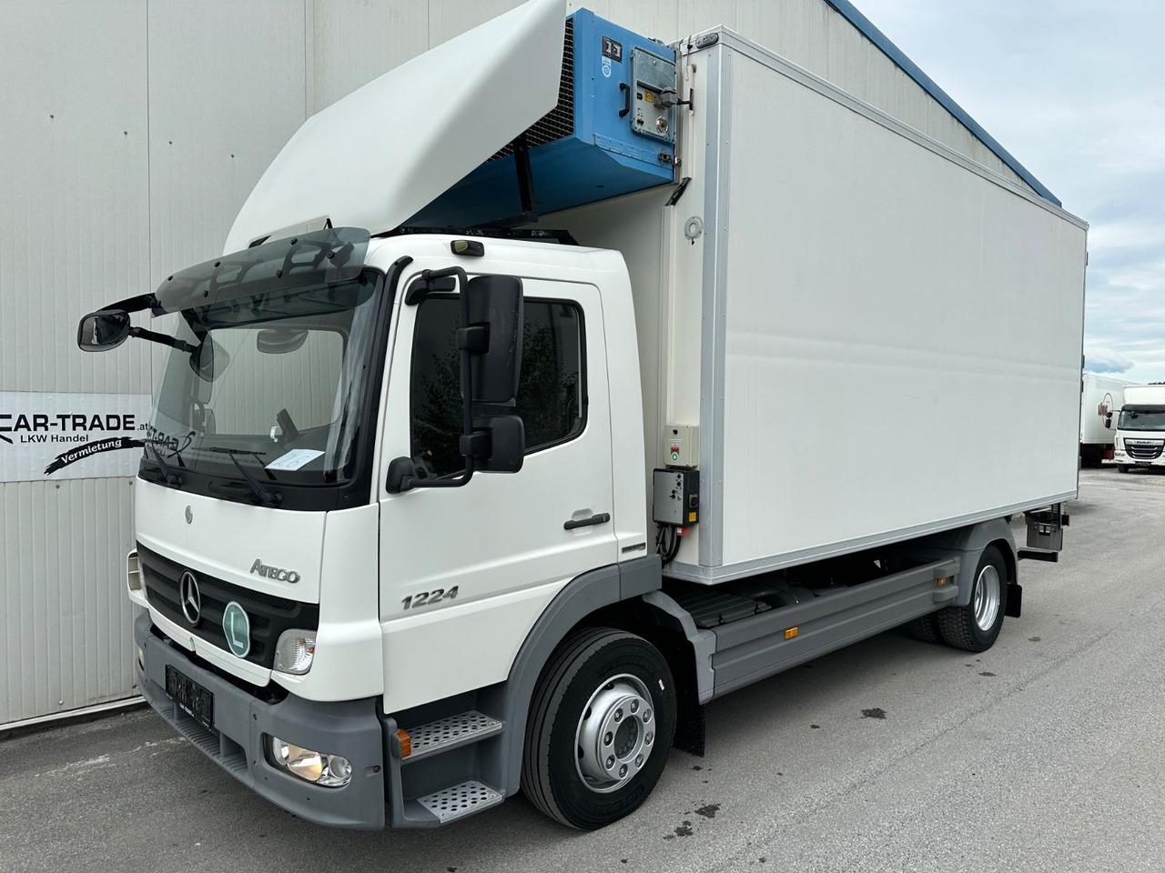 Mercedes-Benz Atego 1224 Automat Klima TK-29C - משאית קירור: תמונה 1 Mercedes-Benz Atego 1224 Automat Klima TK-29C - משאית קירור: תמונה 1