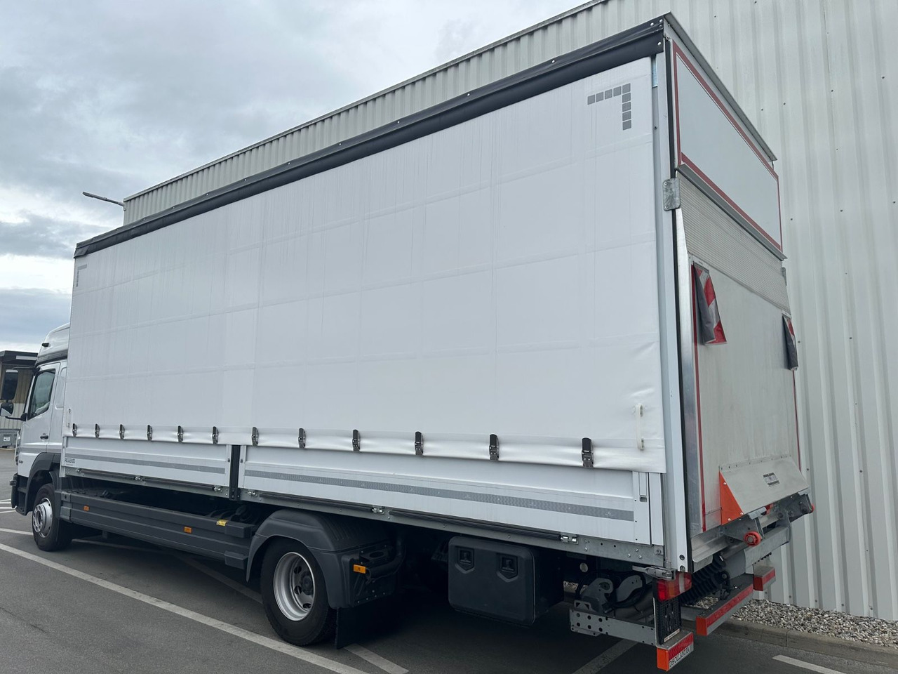 Mercedes-Benz Atego 1524 BigSpace LBW Navi/Kamera Mercedes-Benz Atego 1524 BigSpace LBW Navi/Kamera - משאית וילונות צד: תמונה 4 Mercedes-Benz Atego 1524 BigSpace LBW Navi/Kamera Mercedes-Benz Atego 1524 BigSpace LBW Navi/Kamera - משאית וילונות צד: תמונה 4