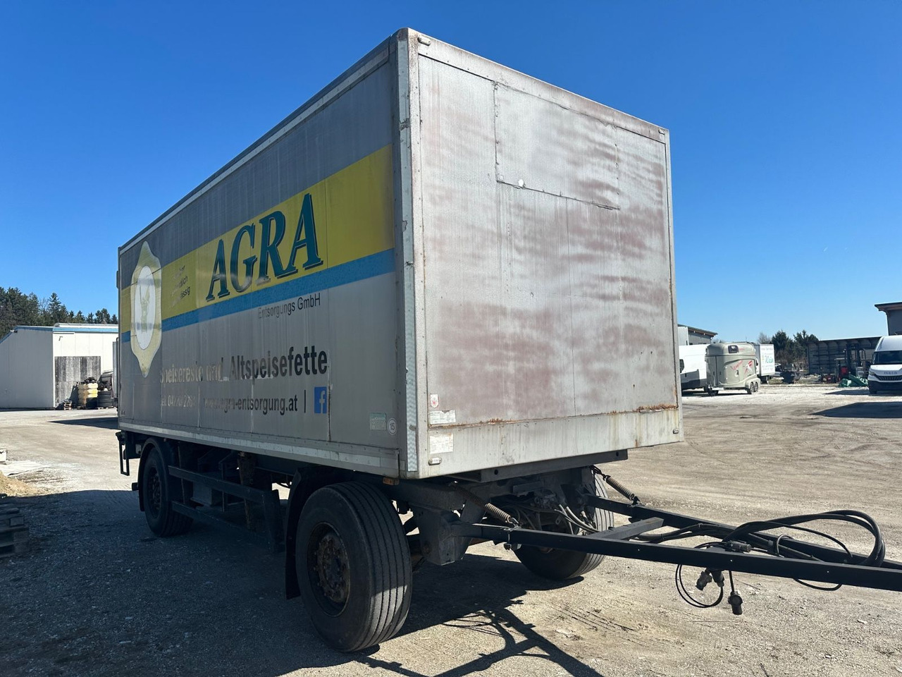 ROHR Koffer LBW 18V - קרון נגרר בתיבה סגורה: תמונה 2 ROHR Koffer LBW 18V - קרון נגרר בתיבה סגורה: תמונה 2