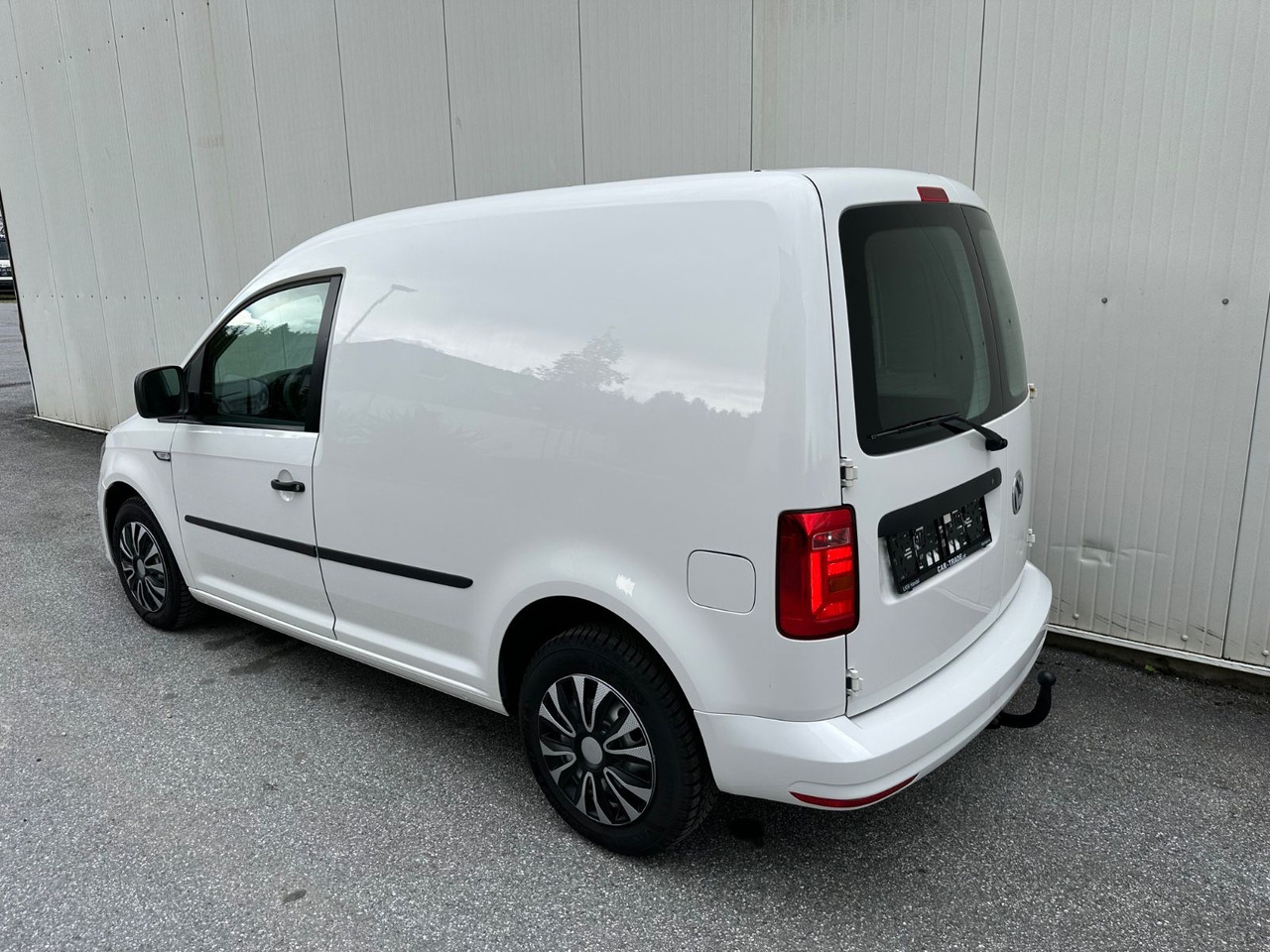Volkswagen Caddy 2.0tdi - כלי רכב מסחרי קטן: תמונה 4 Volkswagen Caddy 2.0tdi - כלי רכב מסחרי קטן: תמונה 4