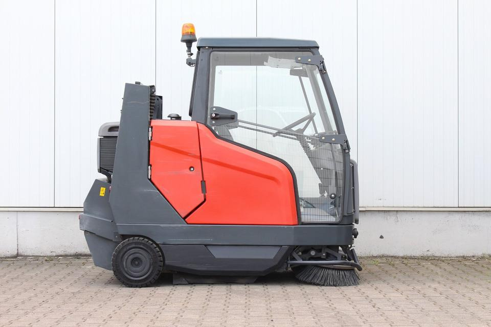 Hako Sweepmaster D1500RH Diesel UVV✅ - מטאטא תעשייתי: תמונה 4 Hako Sweepmaster D1500RH Diesel UVV✅ - מטאטא תעשייתי: תמונה 4