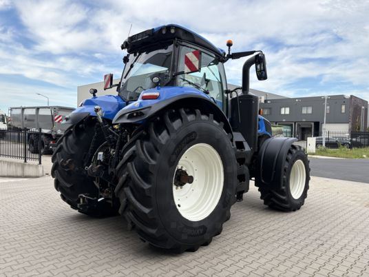 NEW HOLLAND New Holland T8.350 PLMi Genesis - טרקטור חקלאי: תמונה 3 NEW HOLLAND New Holland T8.350 PLMi Genesis - טרקטור חקלאי: תמונה 3