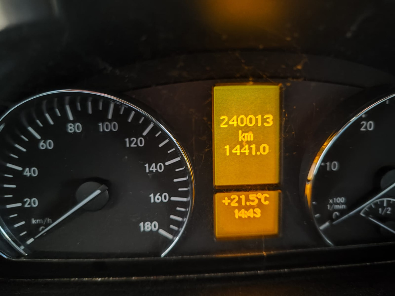 MERCEDES-BENZ SPRINTER 519 - מיניבוס, כלי רכב מסחרי לנוסעים: תמונה 4 MERCEDES-BENZ SPRINTER 519 - מיניבוס, כלי רכב מסחרי לנוסעים: תמונה 4