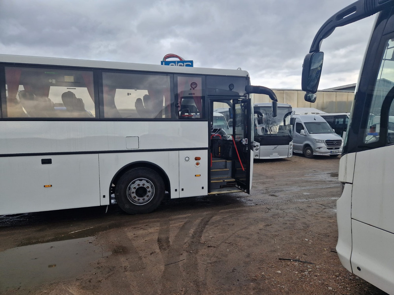 VOLVO B12B VEST HORISONT - אוטובוס בין עירוני: תמונה 5 VOLVO B12B VEST HORISONT - אוטובוס בין עירוני: תמונה 5