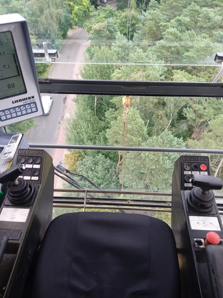 Liebherr 132 EC-H8 Litronic - עגורן מגדל: תמונה 4 Liebherr 132 EC-H8 Litronic - עגורן מגדל: תמונה 4
