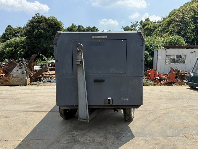 AIRMAN PDS670SD-4C5 - מדחס אוויר: תמונה 4 AIRMAN PDS670SD-4C5 - מדחס אוויר: תמונה 4