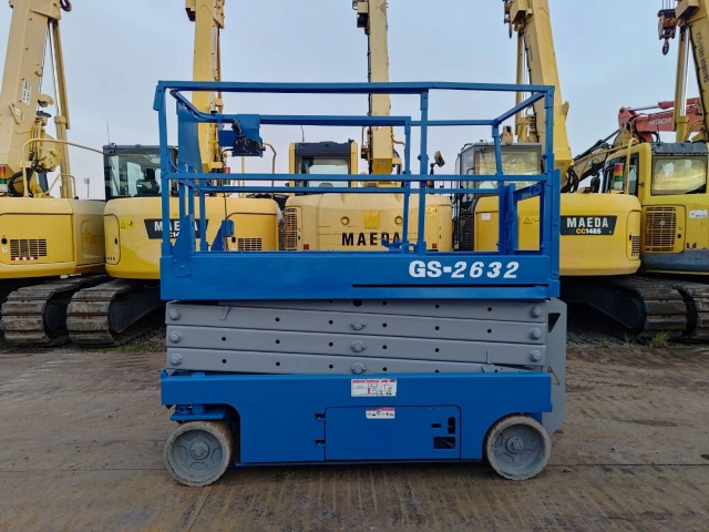 GENIE GS-2632 - מעלית מספריים: תמונה 2 GENIE GS-2632 - מעלית מספריים: תמונה 2