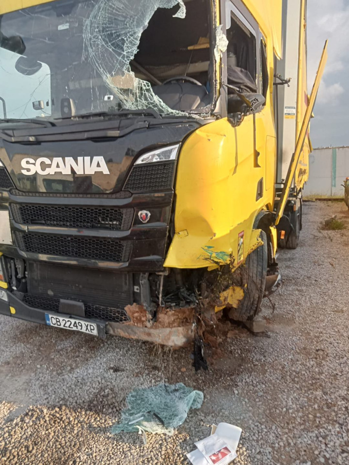 SCANIA R460 SUPER, Location: Villareal, Spain - יחידת טרקטור: תמונה 4 SCANIA R460 SUPER, Location: Villareal, Spain - יחידת טרקטור: תמונה 4