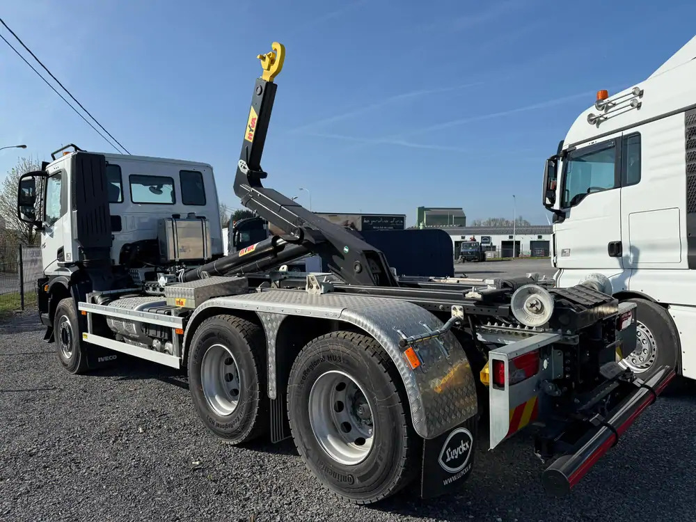 Iveco AD300T48 HYVALIFT 20 TONS*pare-choc hydraulique - משאית הרמת וו: תמונה 3 Iveco AD300T48 HYVALIFT 20 TONS*pare-choc hydraulique - משאית הרמת וו: תמונה 3