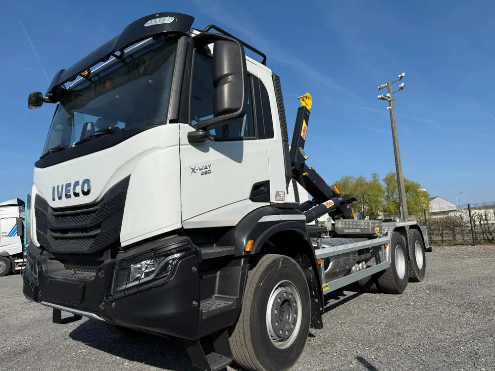 Iveco AD300T48 HYVALIFT 20 TONS*pare-choc hydraulique - משאית הרמת וו: תמונה 1 Iveco AD300T48 HYVALIFT 20 TONS*pare-choc hydraulique - משאית הרמת וו: תמונה 1