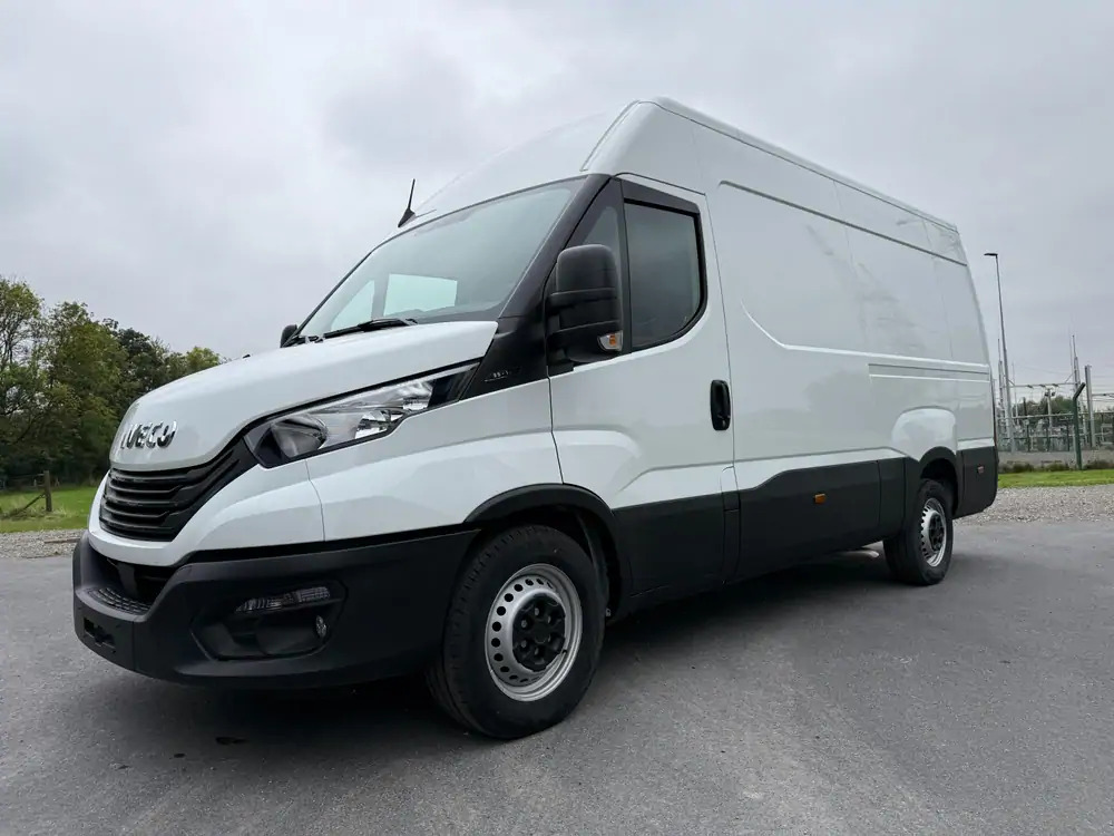 Iveco Daily 35-140 *L2H2*DISPO DE STOCK*Airco*Cruise control - כלי רכב מסחרי עם לוח: תמונה 1 Iveco Daily 35-140 *L2H2*DISPO DE STOCK*Airco*Cruise control - כלי רכב מסחרי עם לוח: תמונה 1