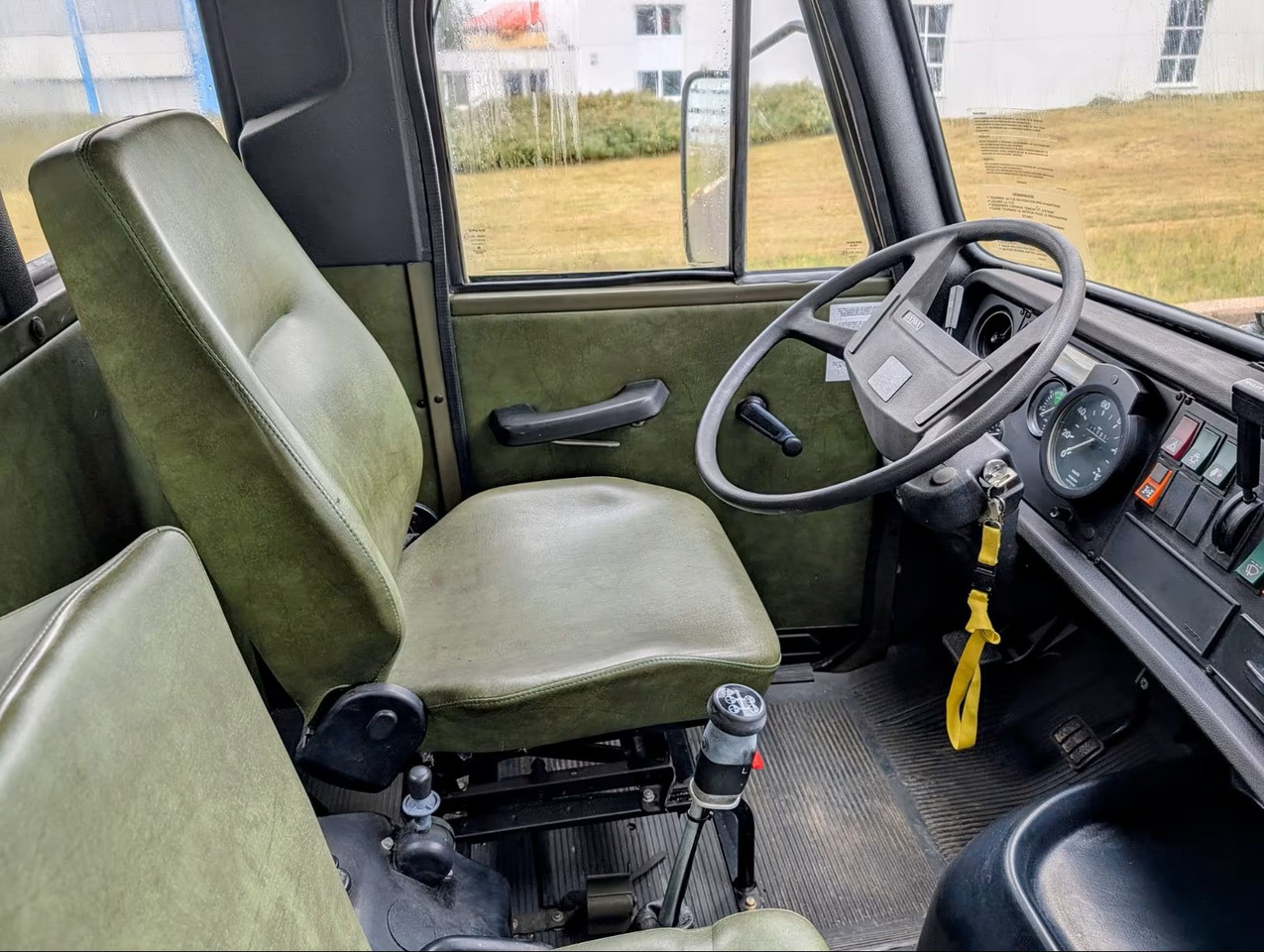 VOLVO N10 - משאית תיבה: תמונה 5 VOLVO N10 - משאית תיבה: תמונה 5