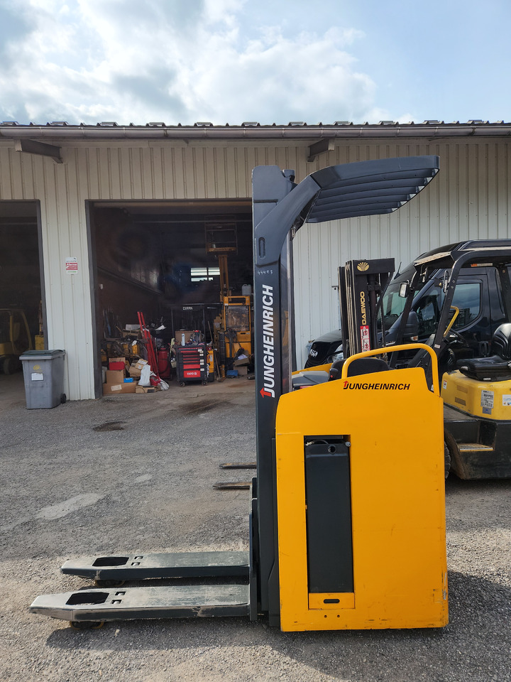 JUNGHEINRICH ESC 216z - משאית הגעה: תמונה 4 JUNGHEINRICH ESC 216z - משאית הגעה: תמונה 4